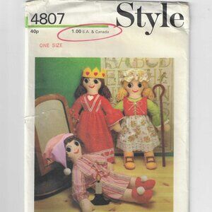 Style #4807 Pattern for Rag Dolls - Vintage 1974 - Uncut